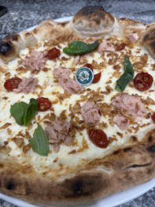 Pizzeria con forno a legna a Arizzano