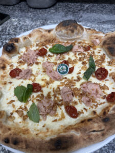 Pizzeria con forno a legna a Arizzano